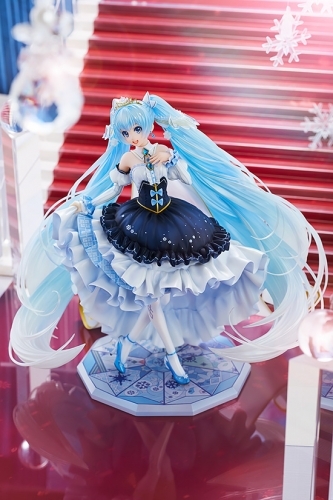 フィギュア キャラクター ボーカル シリーズ01 初音ミク 雪ミク Snow Princess Ver 1 7スケール塗装済み完成品 特価 ゲーマーズ フィギュア商品の総合通販