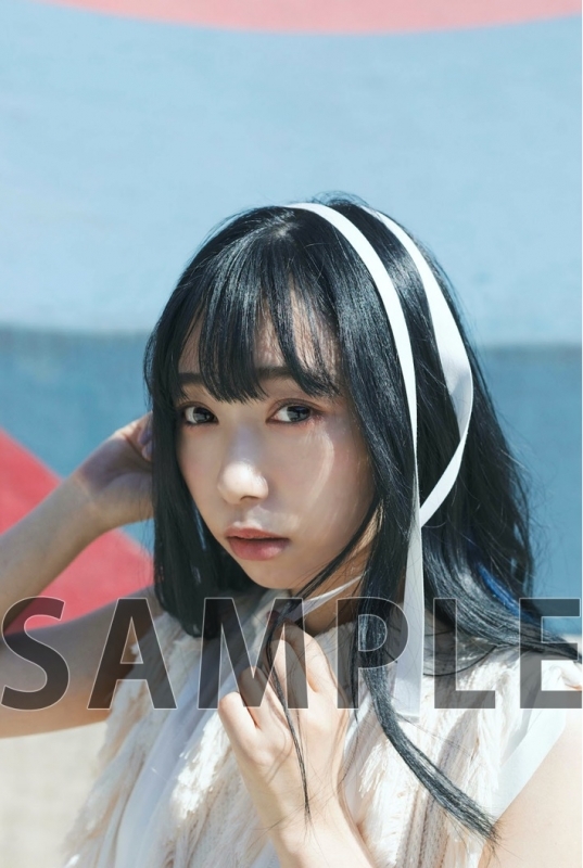 その他 書籍 小林愛香 Calendar Photobook 21 4 22 3 ゲーマーズ 書籍商品の総合通販
